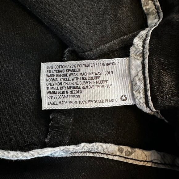 Wild Fable Acid Wash Denim Miniskirt in Black Grey size 2 - Picture 5 of 7